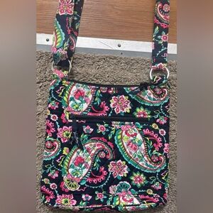 VERA BRADLEY Petal Paisley Retired Crossbody Bag NWOT Beautiful Colors Brand New